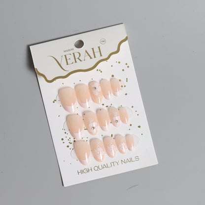 White Flower | Classic Press On Nails Wholesale | 15pcs Soft Gel Nails - Vihaan Wholesale Trading