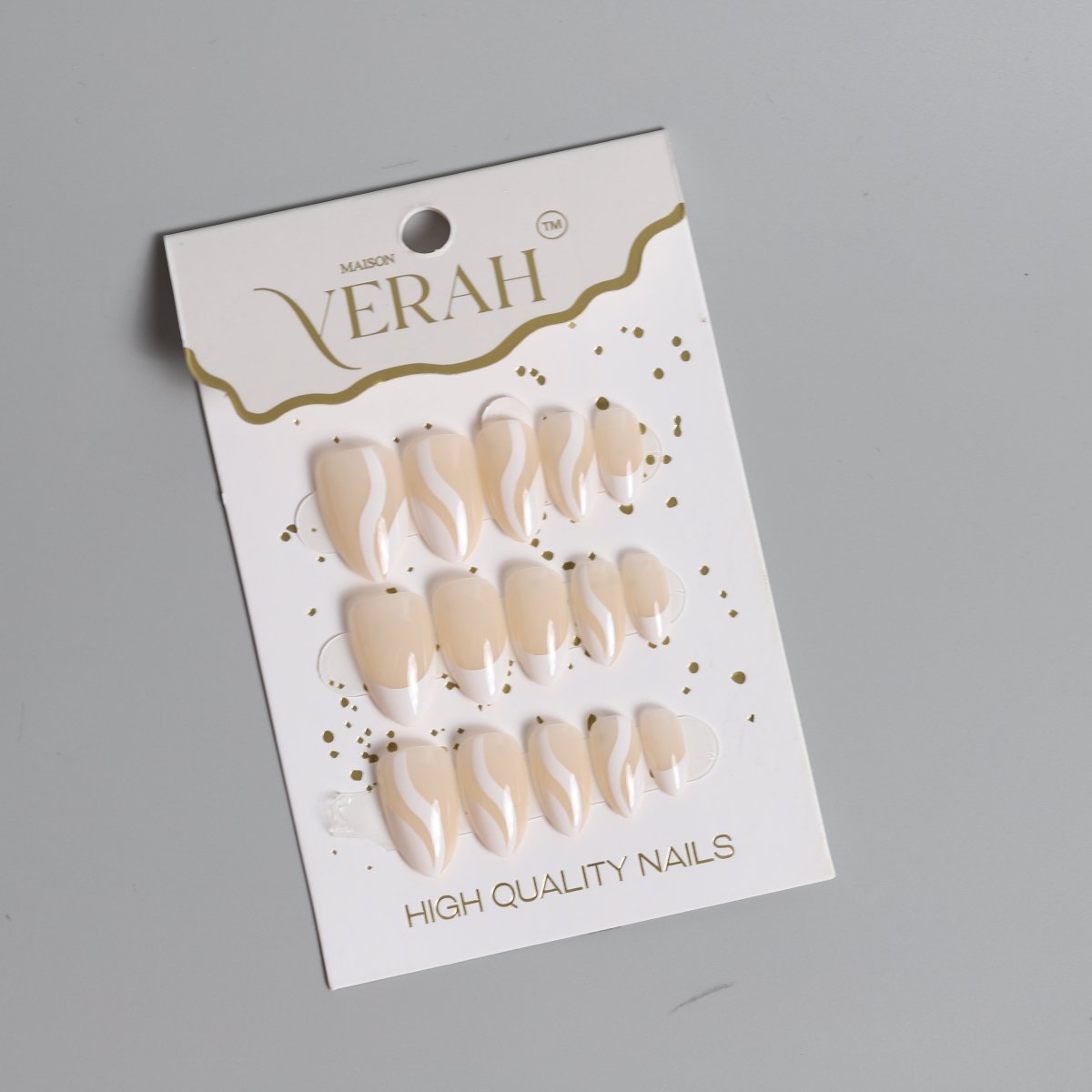 White Wavy | Classic Press On Nails Wholesale | 15pcs Soft Gel Nails - Vihaan Wholesale Trading